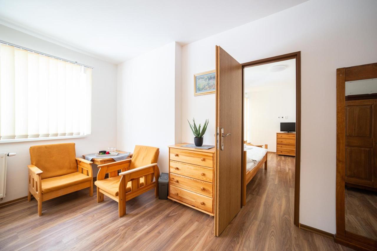 Penzion Palatin Rajecké Teplice Exterior foto