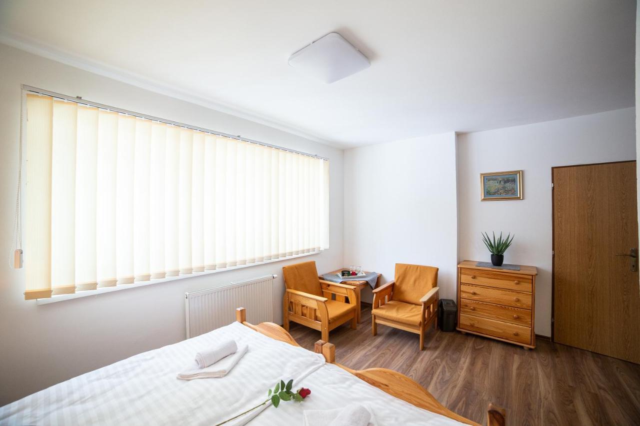 Penzion Palatin Rajecké Teplice Exterior foto