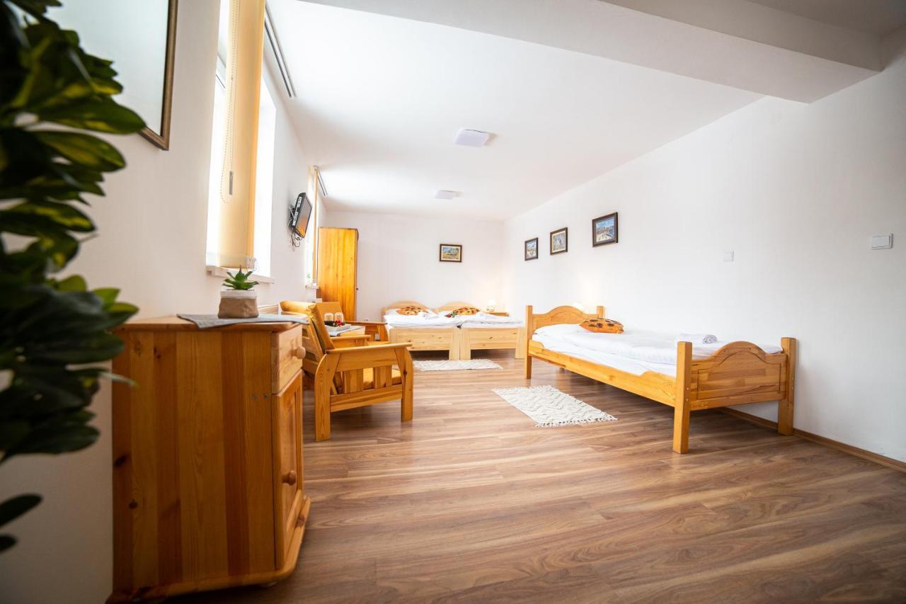 Penzion Palatin Rajecké Teplice Exterior foto
