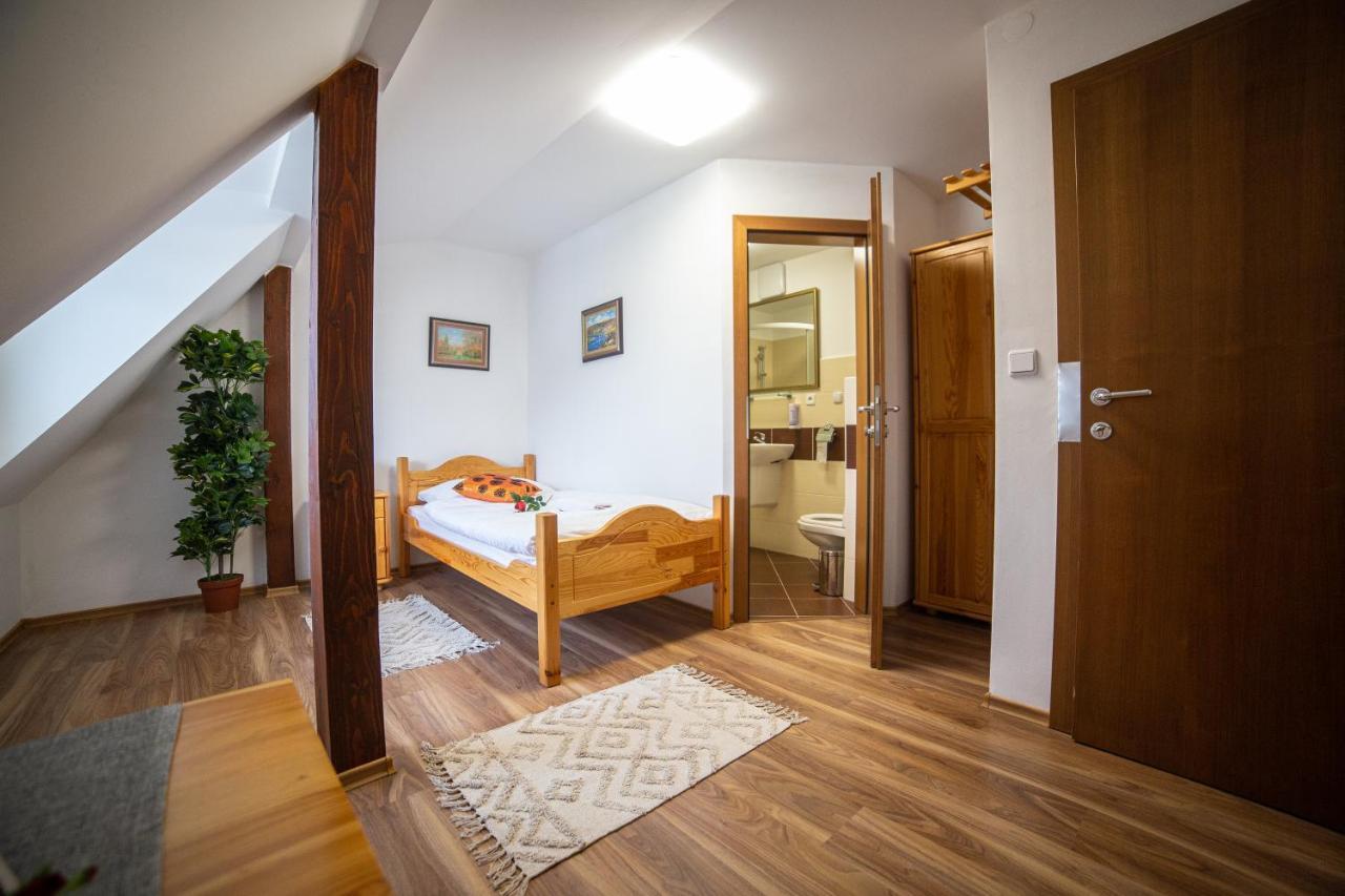 Penzion Palatin Rajecké Teplice Exterior foto