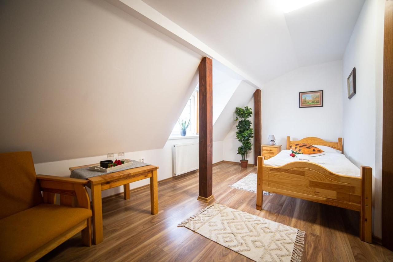 Penzion Palatin Rajecké Teplice Exterior foto